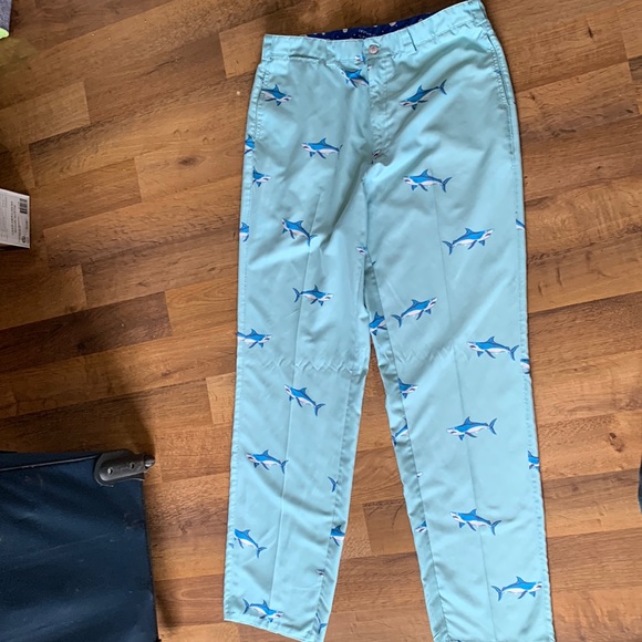 Bermuda styles Blue with Shark pattern size 34 pants - Picture 1 of 4